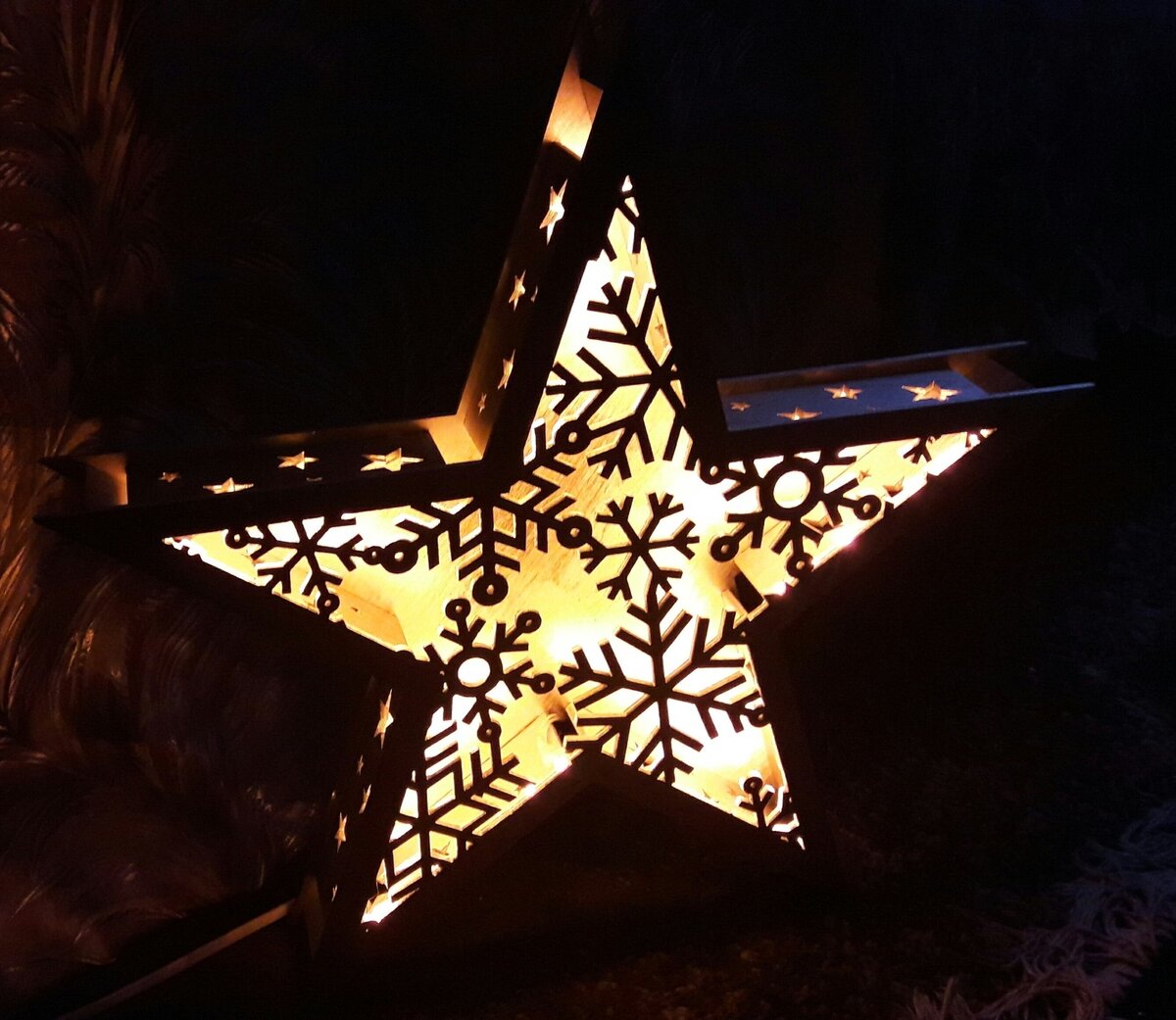 Intra απο ξύλο plywood 3mm-4mm πάχος - Φωτιστικό Star Snowflake Nightlight Πρωτοχρονιάτικο Φωτιστικό Δίασταση 30x30 cm Intraeaxys-lopq9k37