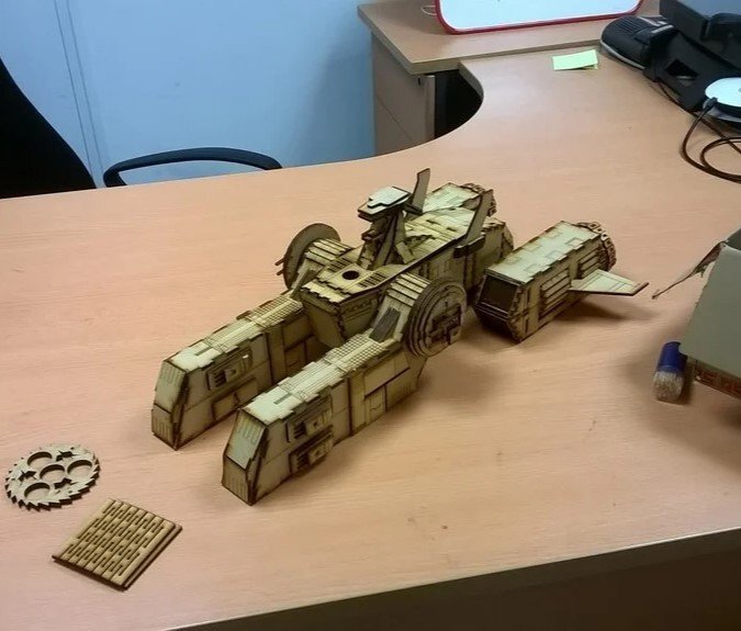 Intra απο ξύλο plywood 3mm-4mm πάχος - SCV-70 Λευκή Βάση Δίασταση 30x30 cm Intraeaxys-p7yr93po