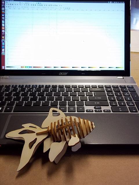 Intra απο ξύλο plywood 3mm-4mm πάχος - Goldfish 3D Puzzle 2,7mm Κόντρα πλακέ Δίασταση 30x30 cm Intraeaxys-6o3yl0q7