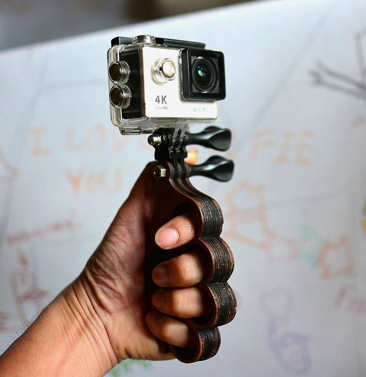 Intra απο ξύλο plywood 3mm-4mm πάχος - Χειροκίνητη λαβή κάμερας με αρθρώσεις Δίασταση 30x30 cm Intraeaxys-eo2yqx61