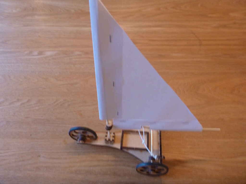 Intra απο ξύλο plywood 3mm-4mm πάχος - Land Yacht Δίασταση 30x30 cm Intraeaxys-r1z23521