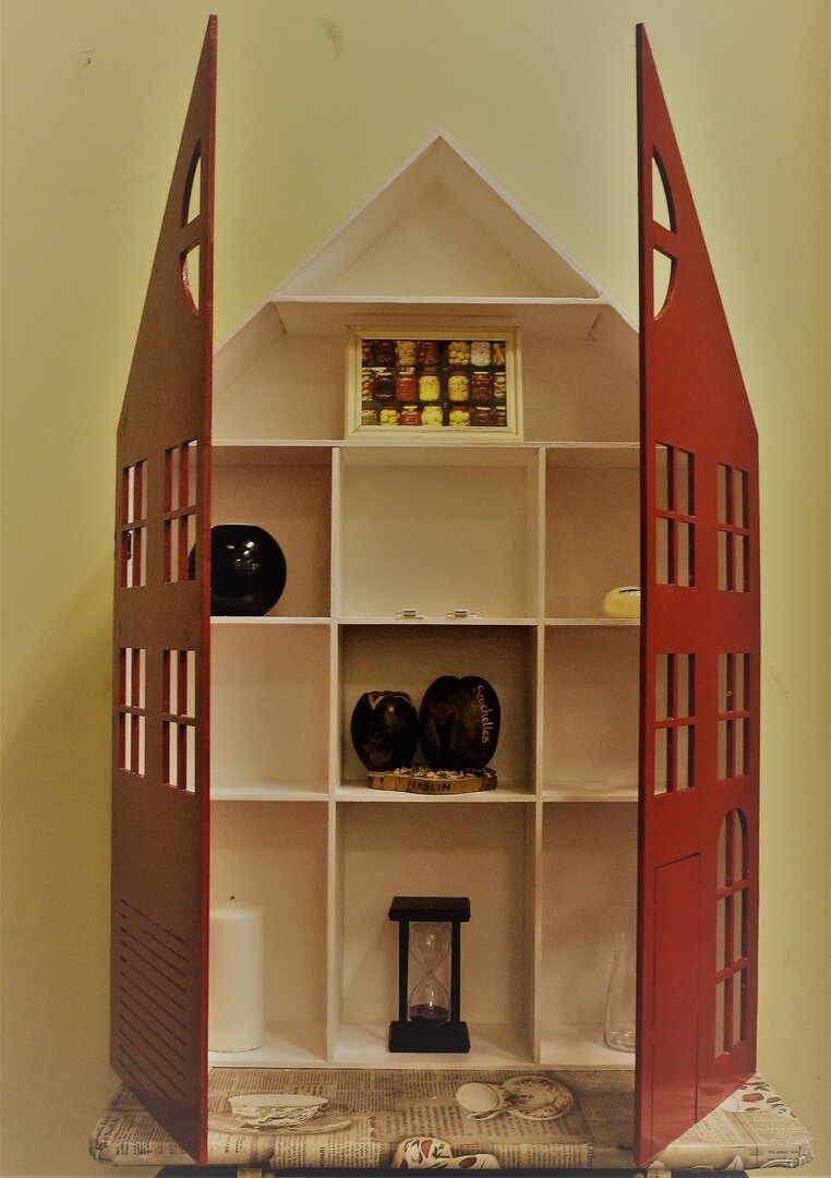 Intra απο ξύλο plywood 3mm-4mm πάχος - Ιδέα για διακόσμηση σπιτιού με ράφι με πόρτα Δίασταση 30x30 cm Intraeaxys-eoxl354o