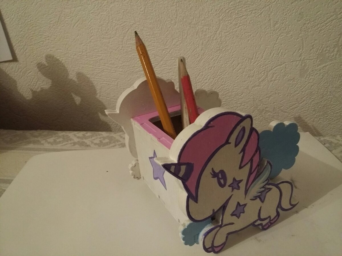 Intra απο ξύλο plywood 3mm-4mm πάχος - Unicorn Desk Organizer Δίασταση 30x30 cm Intraeaxys-voq8d6o2