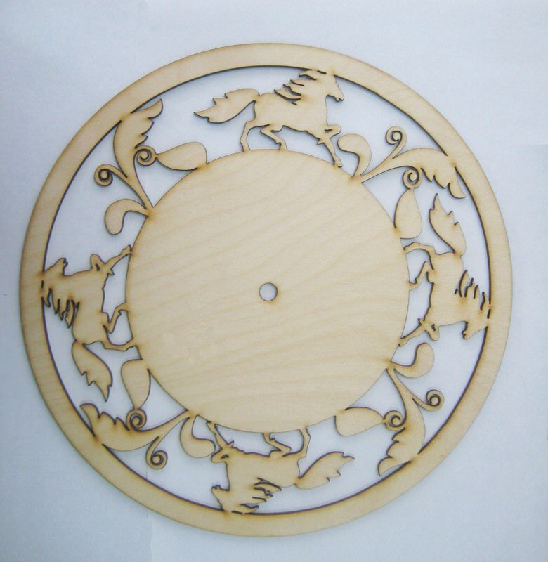 Intra απο ξύλο plywood 3mm-4mm πάχος - бегушие лошади Δίασταση 30x30 cm Intraeaxys-eoxy8x7z