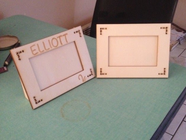 Intra απο ξύλο plywood 3mm-4mm πάχος - Κορνίζα Οριζόντια Κάθετη Δίασταση 30x30 cm Intraeaxys-qommk9ro