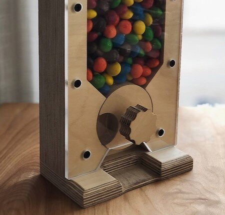 Intra απο ξύλο plywood 3mm-4mm πάχος - Μηχανή καραμελών Δίασταση 30x30 cm Intraeaxys-pok3z9j7