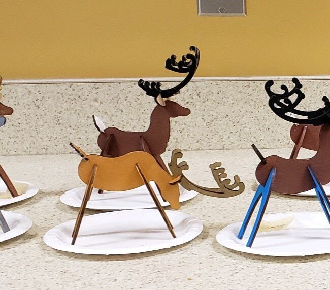 Intra απο ξύλο plywood 3mm-4mm πάχος - Κομψή οθόνη ταράνδων Δίασταση 30x30 cm Intraeaxys-yon0nky7