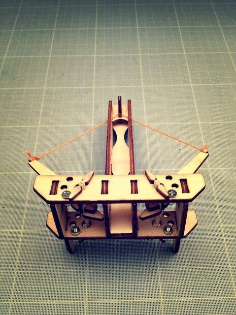 Intra απο ξύλο plywood 3mm-4mm πάχος - Τόξο Δίασταση 30x30 cm Intraeaxys-pok38xj7