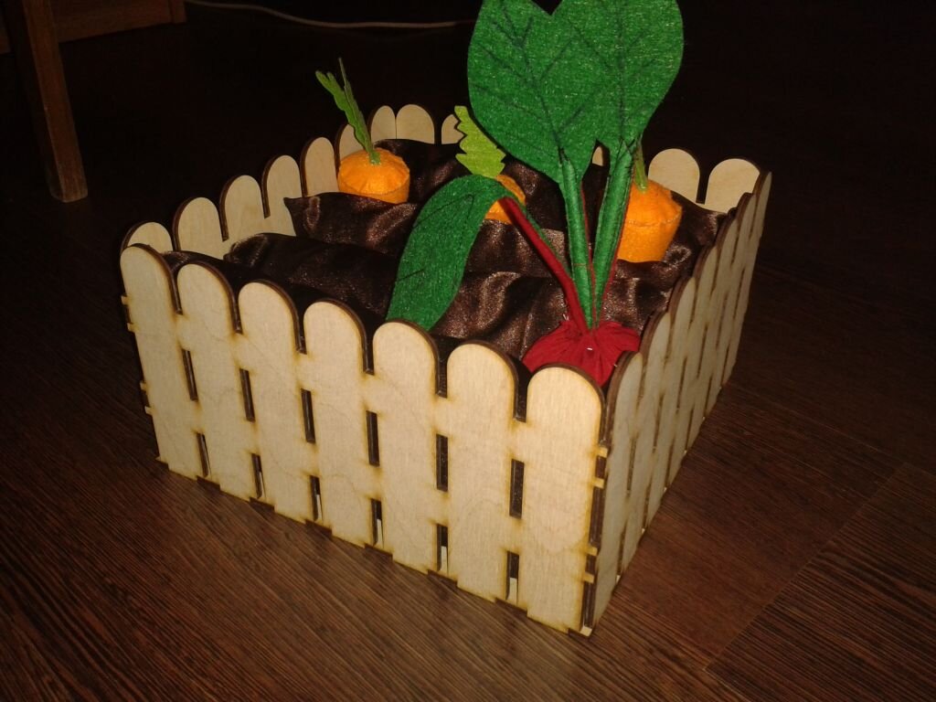 Intra απο ξύλο plywood 3mm-4mm πάχος - Πρότυπο κιβωτίου φράχτη λουλουδιών Δίασταση 30x30 cm Intraeaxys-ro6yzn37