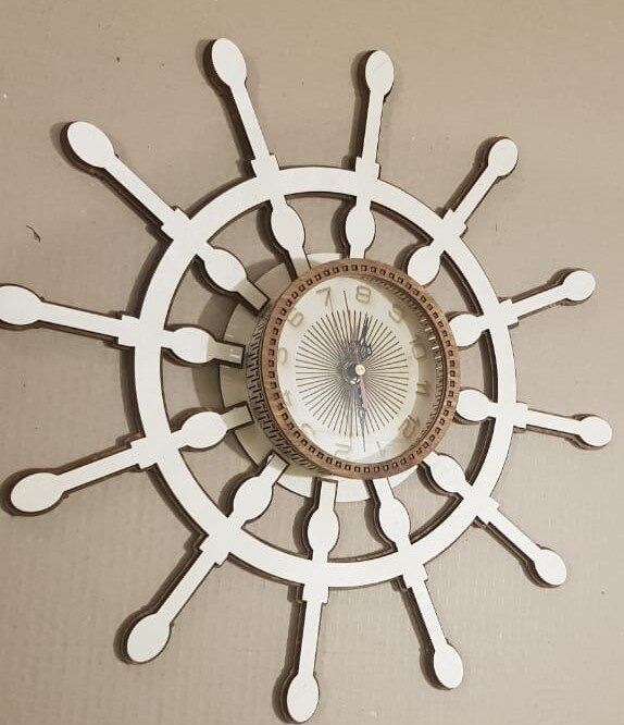 Intra απο ξύλο plywood 3mm-4mm πάχος - Ρολόι τοίχου τιμόνι πλοίων Δίασταση 30x30 cm Intraeaxys-91jdy451