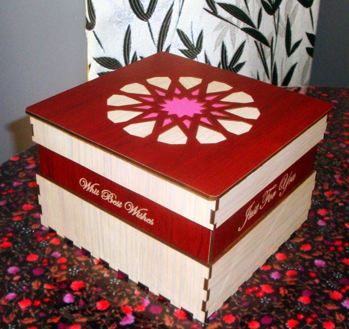 Intra απο ξύλο plywood 3mm-4mm πάχος - Κουτί 15-15 Δίασταση 30x30 cm Intraeaxys-r1zx0wol