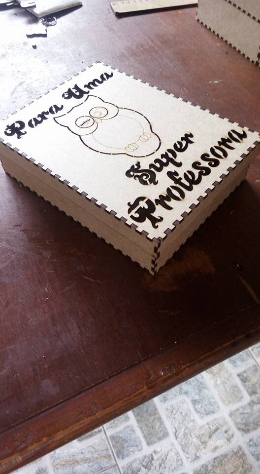 Intra απο ξύλο plywood 3mm-4mm πάχος - Κουτί με κουκουβάγια Δίασταση 30x30 cm Intraeaxys-ro66n3ox