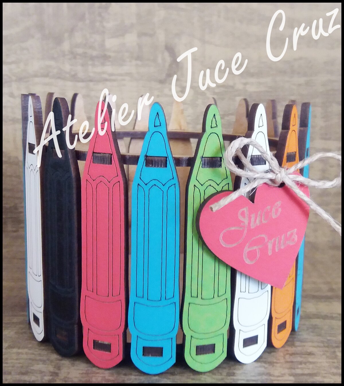 Intra απο ξύλο plywood 3mm-4mm πάχος - Μολυβοθήκη Δίασταση 30x30 cm Intraeaxys-6o32qk1n