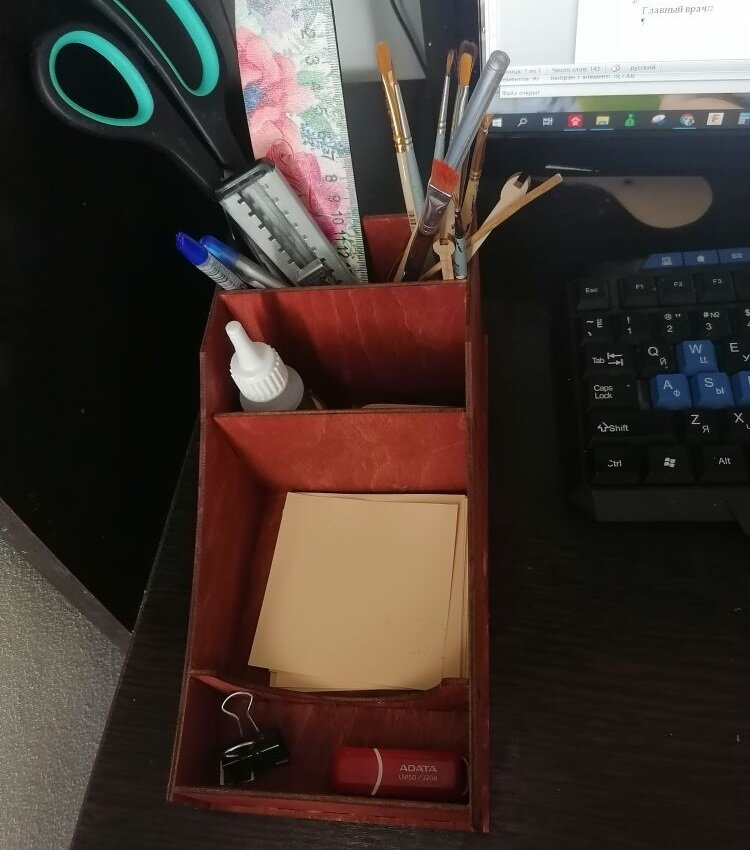 Intra απο ξύλο plywood 3mm-4mm πάχος - Βάση αποθήκευσης επιτραπέζιου εξοπλισμού οικιακού γραφείου Δίασταση 30x30 cm Intraeaxys-voq2w5do