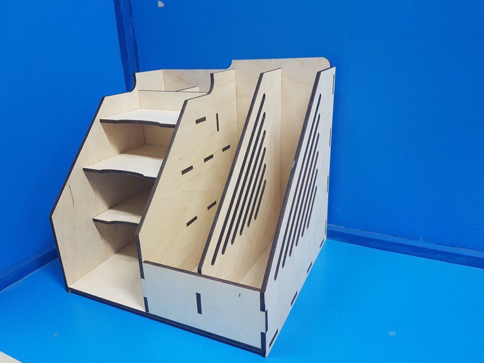 Intra απο ξύλο plywood 3mm-4mm πάχος - Lasercut Desk Organizer για το γραφείο Δίασταση 30x30 cm Intraeaxys-51rn5r76