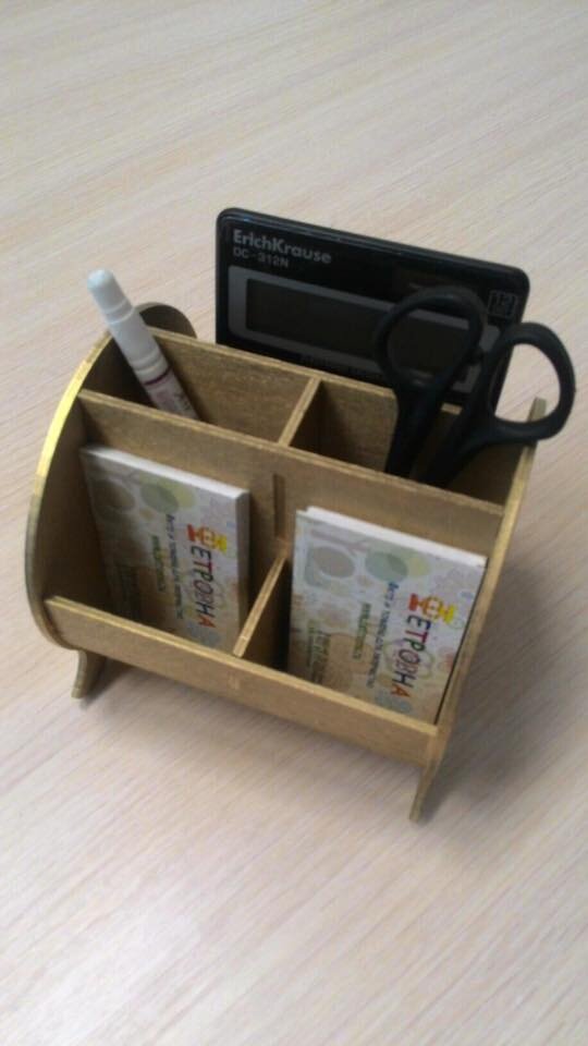 Intra απο ξύλο plywood 3mm-4mm πάχος - Οργανωτής γραφείου από κόντρα πλακέ Δίασταση 30x30 cm Intraeaxys-qom3g813