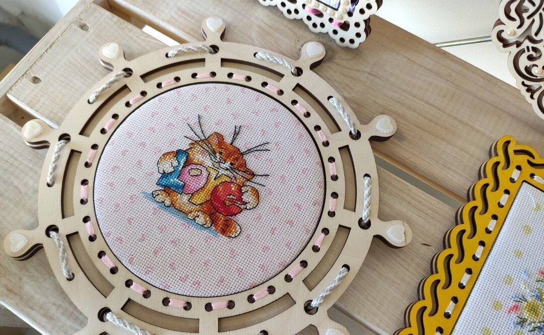 Intra απο ξύλο plywood 3mm-4mm πάχος - Διακόσμηση τοίχου με πλαίσιο τροχού πλοίου Nautical Δίασταση 30x30 cm Intraeaxys-r7vm8227