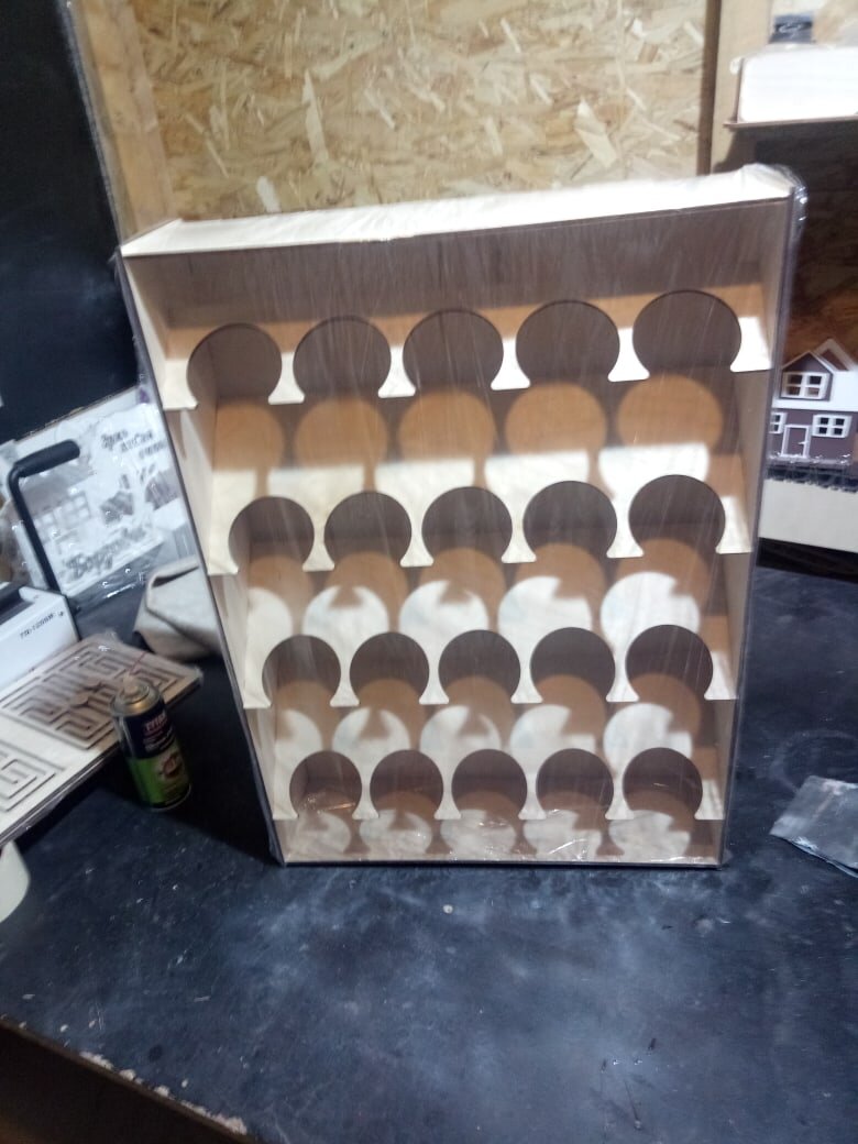 Intra απο ξύλο plywood 3mm-4mm πάχος - Σχάρα αποθήκευσης δοχείων ψεκασμού Δίασταση 30x30 cm Intraeaxys-6o3y3np7