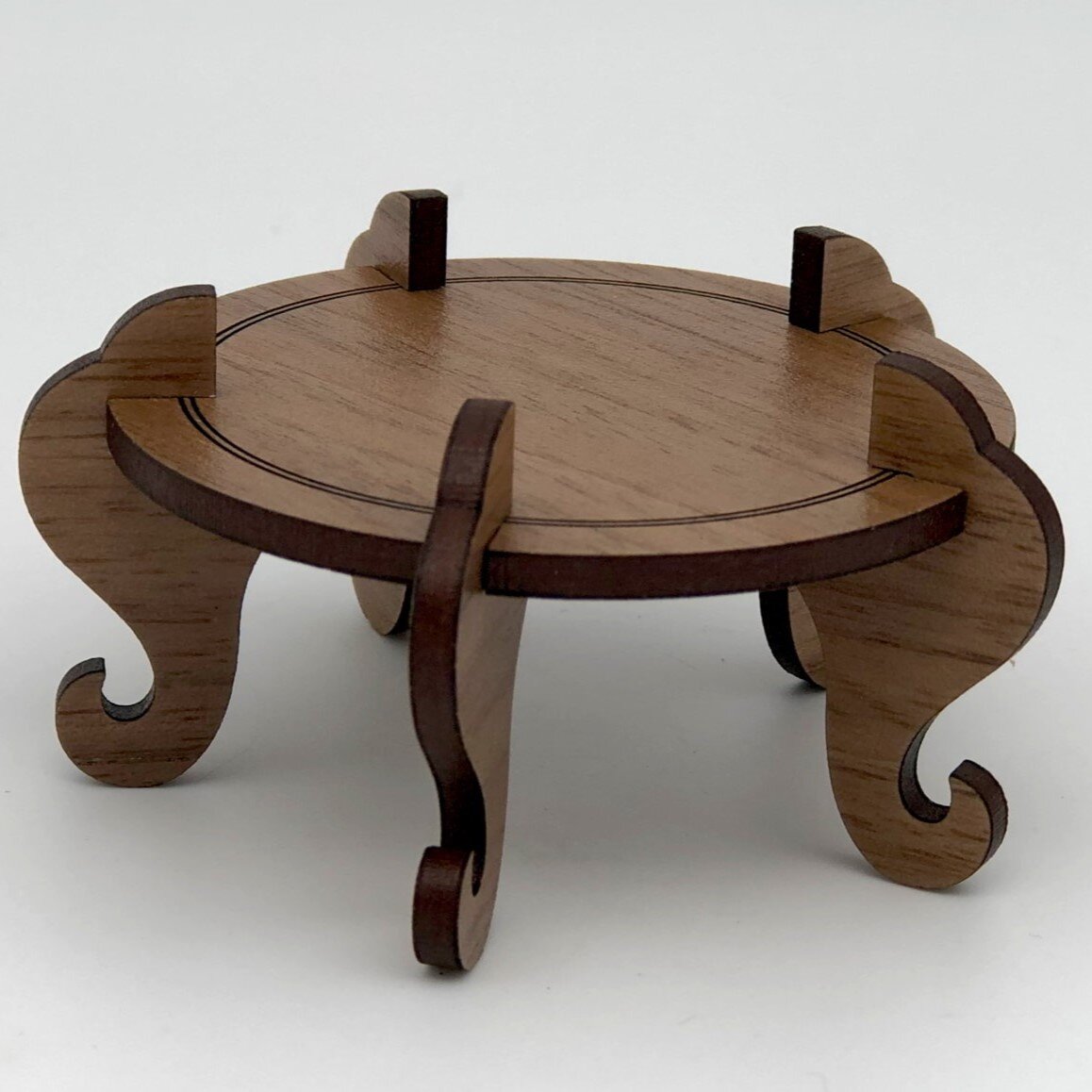 Intra απο ξύλο plywood 3mm-4mm πάχος - Μικρή βάση οθόνης Δίασταση 30x30 cm Intraeaxys-qomm3l5o