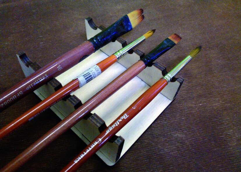 Intra απο ξύλο plywood 3mm-4mm πάχος - Διοργανωτή βάσης βάσης πινέλου βαφής Δίασταση 30x30 cm Intraeaxys-e1gkekyo