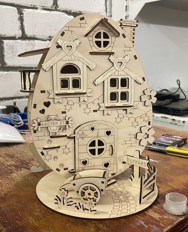 Intra απο ξύλο plywood 3mm-4mm πάχος - Πασχαλινή διακόσμηση αβγόσπιτου Δίασταση 30x30 cm Intraeaxys-eo0q4g51