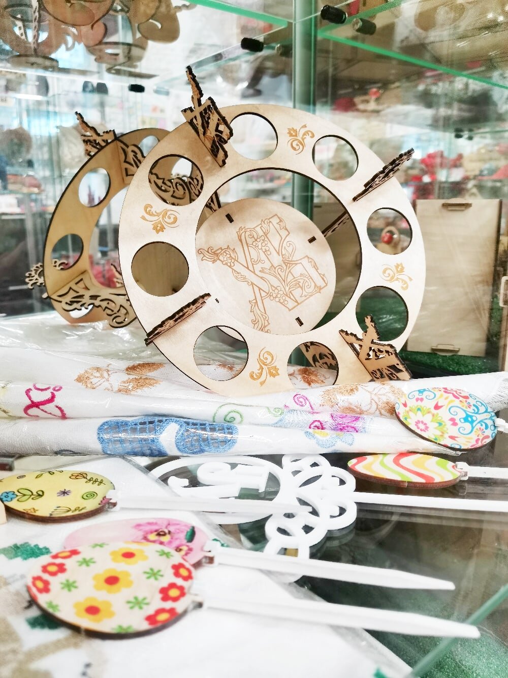 Intra απο ξύλο plywood 3mm-4mm πάχος - Ιδέες διακόσμησης με ξύλινα πασχαλινά αυγά Δίασταση 30x30 cm Intraeaxys-d1lv0zzo