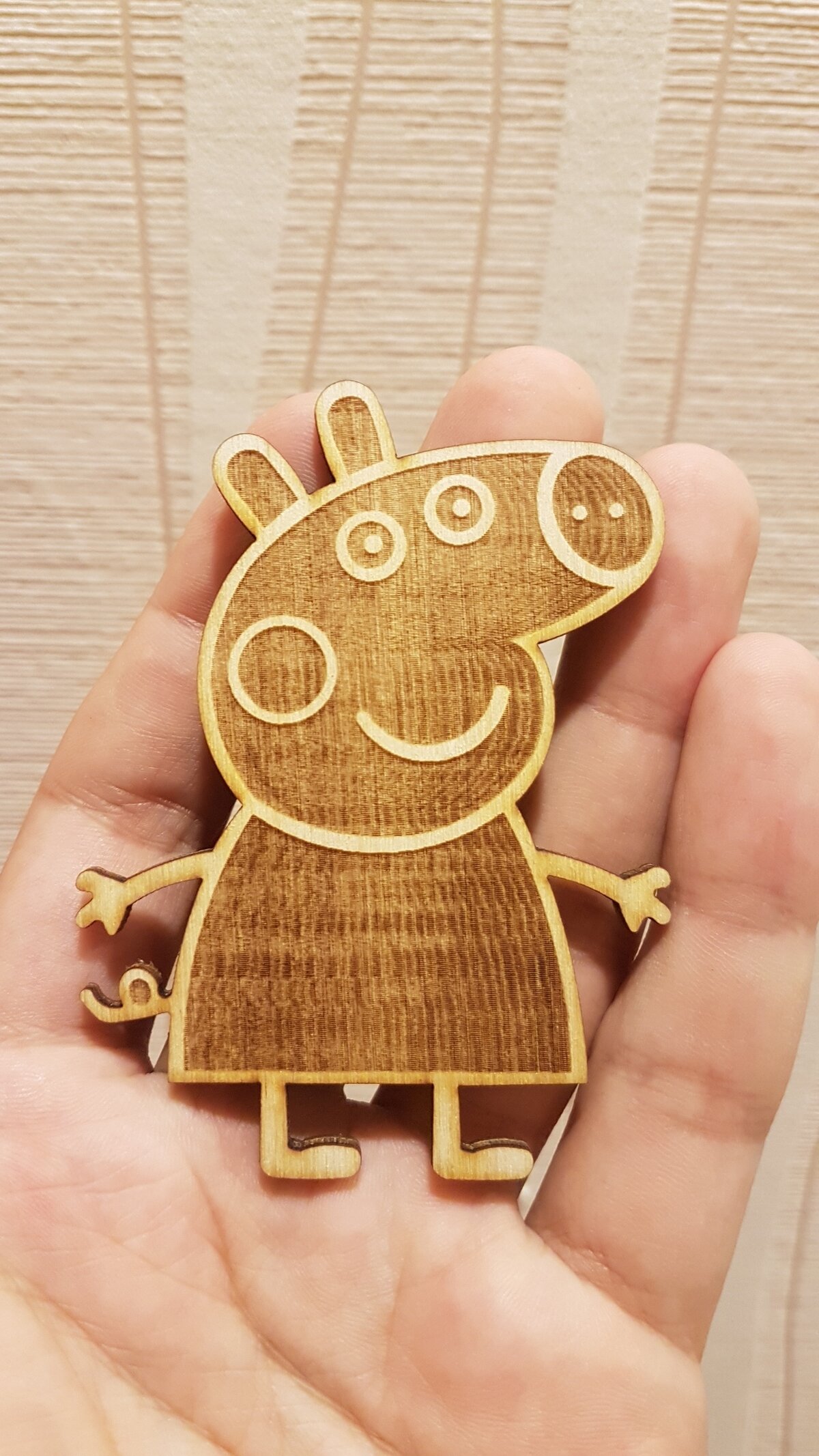 Intra απο ξύλο plywood 3mm-4mm πάχος - Peppa Pig Dxf Smanettone Cnc Δίασταση 30x30 cm Intraeaxys-0754p0oz