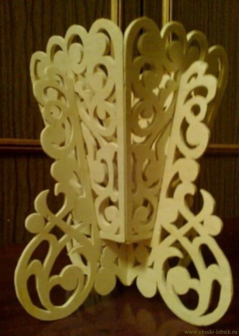 Intra απο ξύλο plywood 3mm-4mm πάχος - Βάζο με λουλούδια Δίασταση 30x30 cm Intraeaxys-51rn3r76