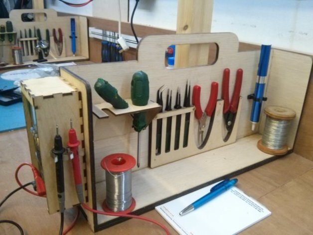 Intra απο ξύλο plywood 3mm-4mm πάχος - Organayzer Dlya Elektronchika Δίασταση 30x30 cm Intraeaxys-e1g6887l