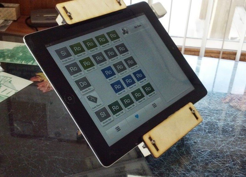 Intra απο ξύλο plywood 3mm-4mm πάχος - iPad 2 Register Point Of Sale Stand Δίασταση 30x30 cm Intraeaxys-eo4qgwd7