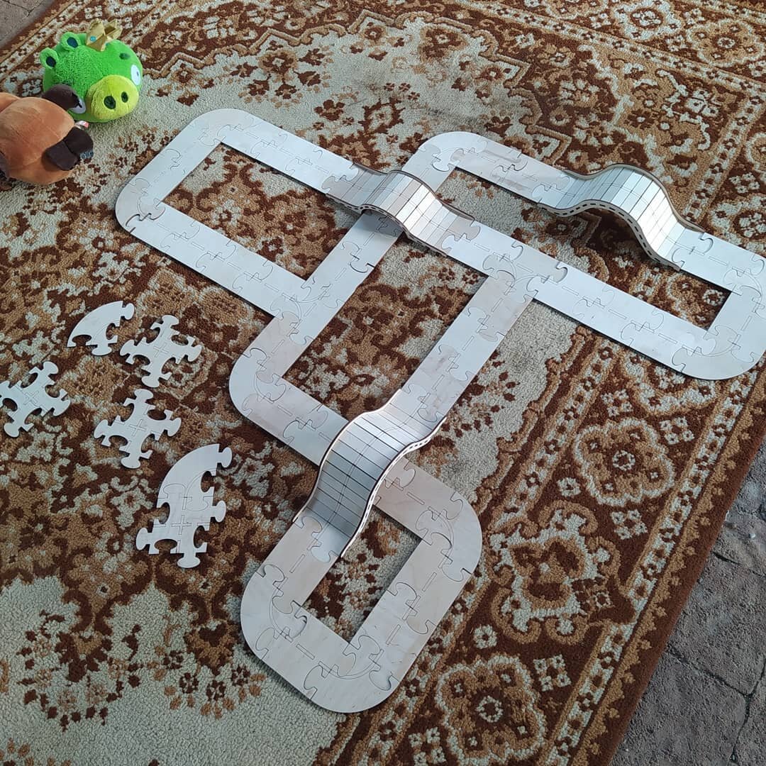 Intra απο ξύλο plywood 3mm-4mm πάχος - Ξύλινες πίστες και ράμπες για αυτοκίνητα παιχνιδιών Δίασταση 30x30 cm Intraeaxys-078y9lmo