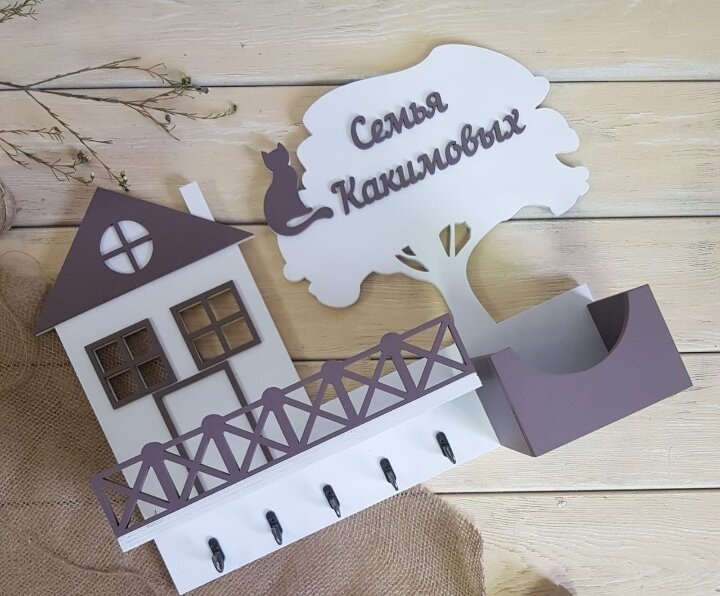 Intra απο ξύλο plywood 3mm-4mm πάχος - Διοργανωτής αλληλογραφίας με άγκιστρα κλειδιών Δίασταση 30x30 cm Intraeaxys-e1gkl0xo