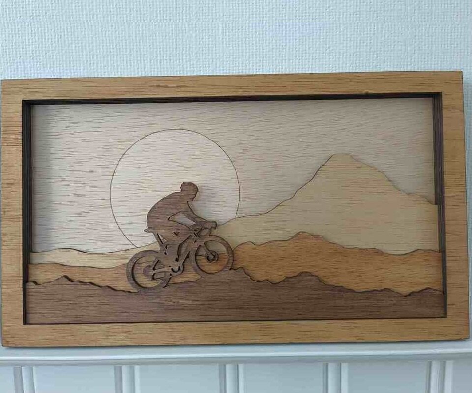 Intra απο ξύλο plywood 3mm-4mm πάχος - Biker Layered Shadow Box Δίασταση 30x30 cm Intraeaxys-eo4qx887