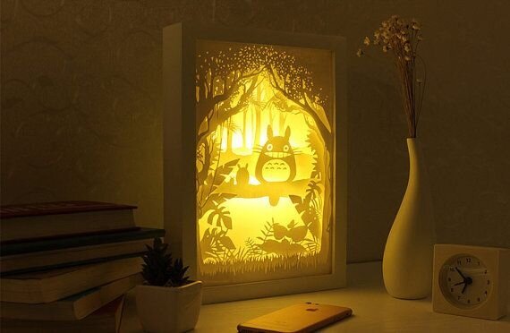 Intra απο ξύλο plywood 3mm-4mm πάχος - Λάμπα My Neighbor Totoro 3D Lightbox Δίασταση 30x30 cm Intraeaxys-eoxldrxo