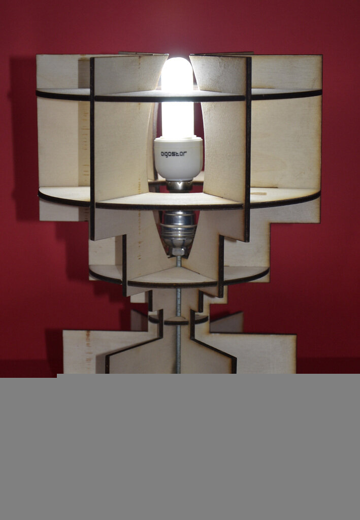 Intra απο ξύλο plywood 3mm-4mm πάχος - Λάμπα Lari Δίασταση 30x30 cm Intraeaxys-eo2l6m78