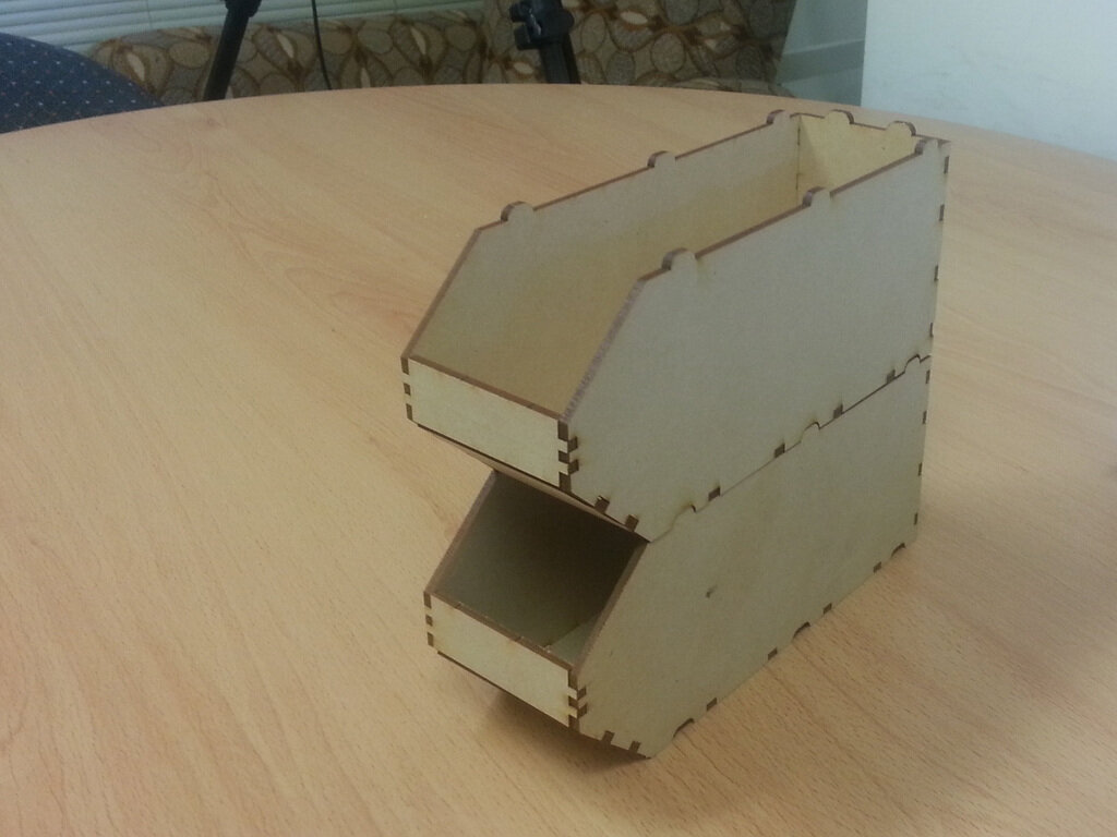 Intra απο ξύλο plywood 3mm-4mm πάχος - Linbin Narrow Stackable 3mm Δίασταση 30x30 cm Intraeaxys-yon0nr27