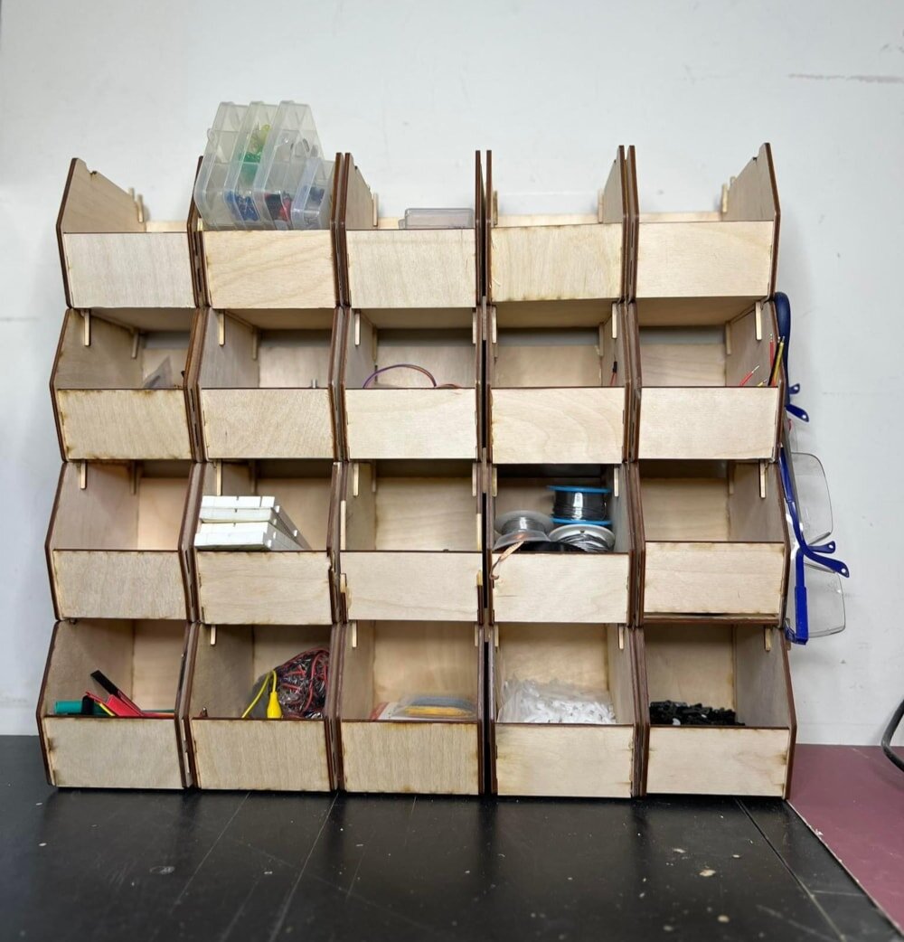 Intra απο ξύλο plywood 3mm-4mm πάχος - Στοιβαζόμενα κουτιά Linbins Δίασταση 30x30 cm Intraeaxys-eoxlw8qo