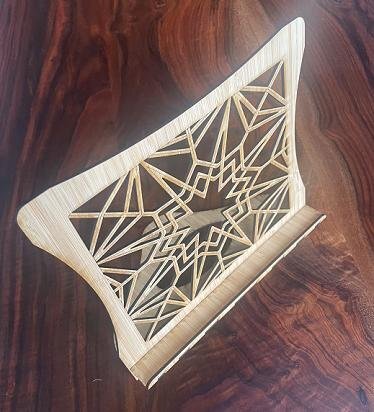 Intra απο ξύλο plywood 3mm-4mm πάχος - Βάση εγγραφής "Now Playing". Δίασταση 30x30 cm Intraeaxys-6o38yvj1