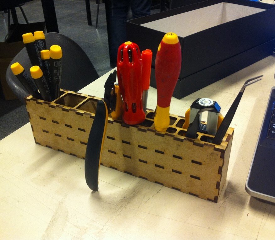 Intra απο ξύλο plywood 3mm-4mm πάχος - Organizer θήκης εργαλείων Δίασταση 30x30 cm Intraeaxys-eo4qgrw7