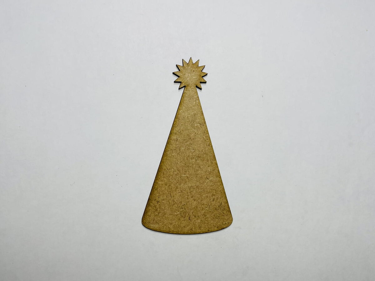 Intra απο ξύλο plywood 3mm-4mm πάχος - Ξύλινο καπέλο γενεθλίων σε σχήμα χειροτεχνίας Δίασταση 30x30 cm Intraeaxys-voq20jeo