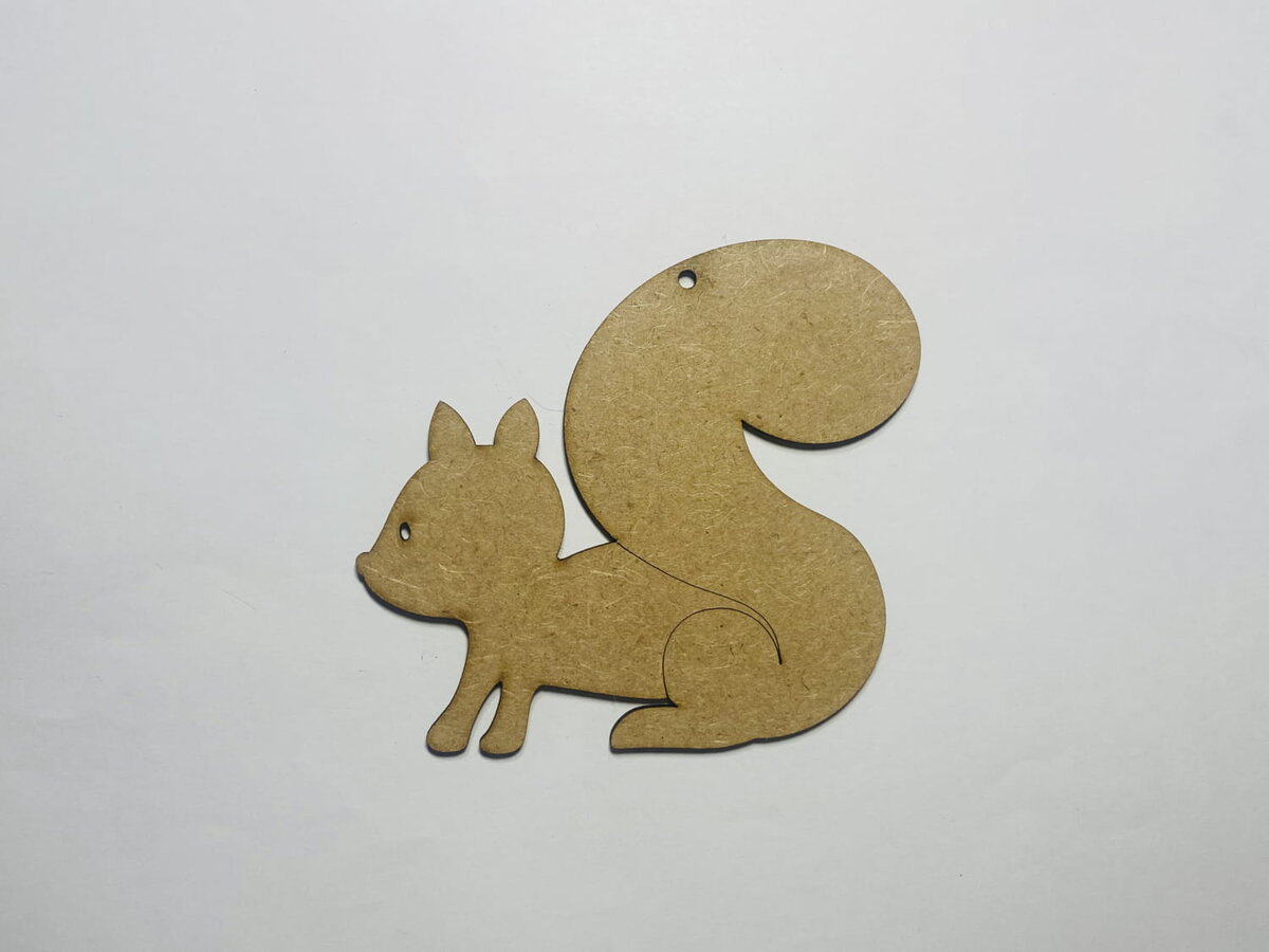 Intra απο ξύλο plywood 3mm-4mm πάχος - Wood Squirrel Cutout Squirrel Shape Unfinished Δίασταση 30x30 cm Intraeaxys-eoxlkyvo