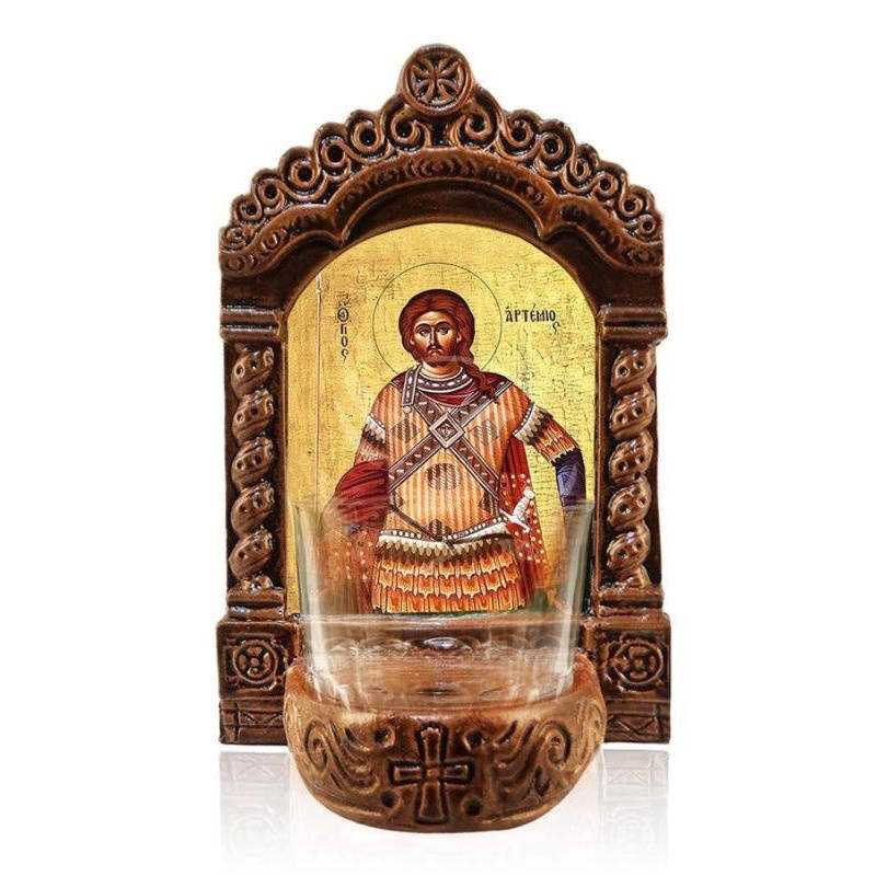 Σετ 2 τεμαχίων – Εικόνα Ορθοδοξίας με περίγραμμα χρυσό σε ξύλο Φλαμουρίας  με  βάση Φωτιστικό Αγρυπνίας Άγιος Αρτέμιος, Χειροποίητη Επιτραπέζια Εικόνα Αγίου Αρτεμίου, Κεραμικό ελληνόφωτο με γυάλινο κύπελλο Διάσταση 21x15 cm (8,3 x 5,9 ίντσες) INTRAEK-2167