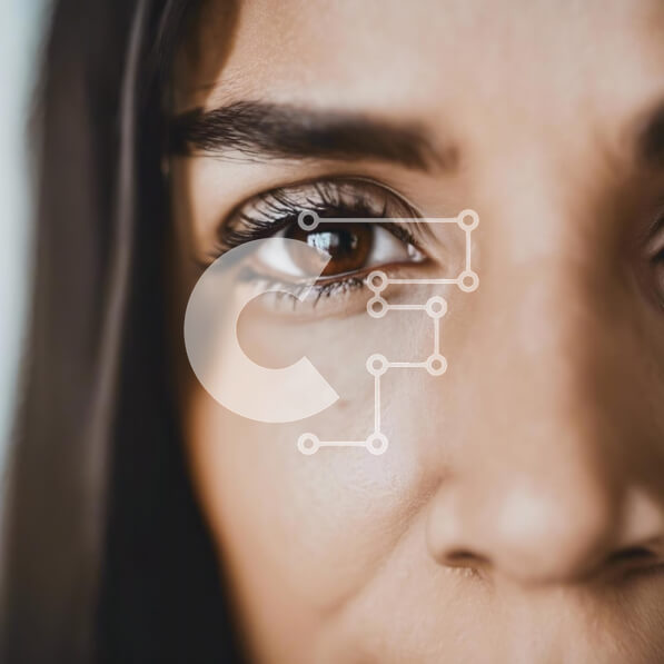 Σετ των 2 Intra Συλλεκτικό Ξύλινο Παζλ Plywood  4mm - Κοντινό πλάνο Γυναικεία καστανά μάτια με μακριές βλεφαρίδες Σε Ξύλινο Κουτί - Διαστάσεις: 10x10 cm – 25 κομμάτια