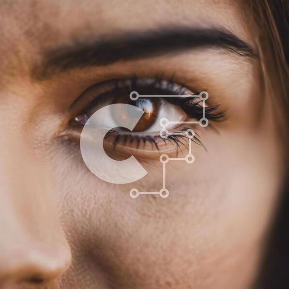 Σετ των 2 Intra Συλλεκτικό Ξύλινο Παζλ Plywood  4mm - Κοντινή εικόνα του καφέ ματιού με τους μαύρους κύκλους Σε Ξύλινο Κουτί - Διαστάσεις: 10x10 cm – 25 κομμάτια