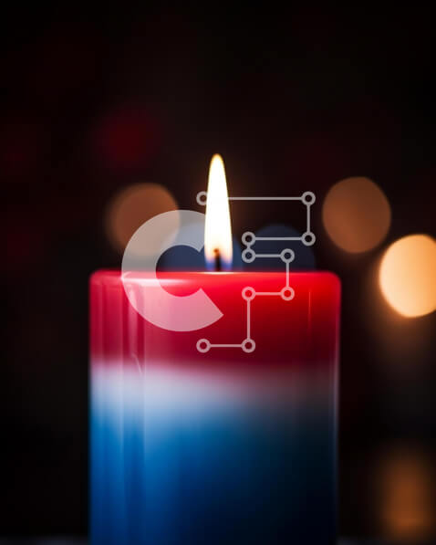 Intra Συλλεκτικό Ξύλινο Παζλ Plywood  4mm - Αναμμένο κόκκινο, λευκό και μπλε κερί για τον εορτασμό ειδικών περιστάσεων Σε Ξύλινο Κουτί - Διαστάσεις: 10x10 cm – 25 κομμάτια