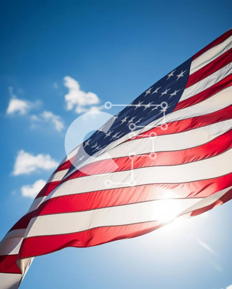 Intra Συλλεκτικό Ξύλινο Παζλ Plywood  4mm - Αμερικανική σημαία που κυματίζει στον άνεμο ενάντια στο γαλάζιο του ουρανού Σε Ξύλινο Κουτί - Διαστάσεις: 10x10 cm – 25 κομμάτια