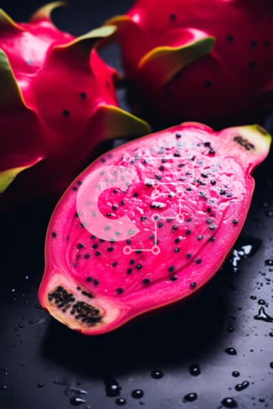 Σετ των 2 Intra Συλλεκτικό Ξύλινο Παζλ Plywood  4mm - Φρέσκο ​​κόκκινο Dragonfruits μισό με σταγονίδια νερού Σε Ξύλινο Κουτί - Διαστάσεις: 10x10 cm – 25 κομμάτια