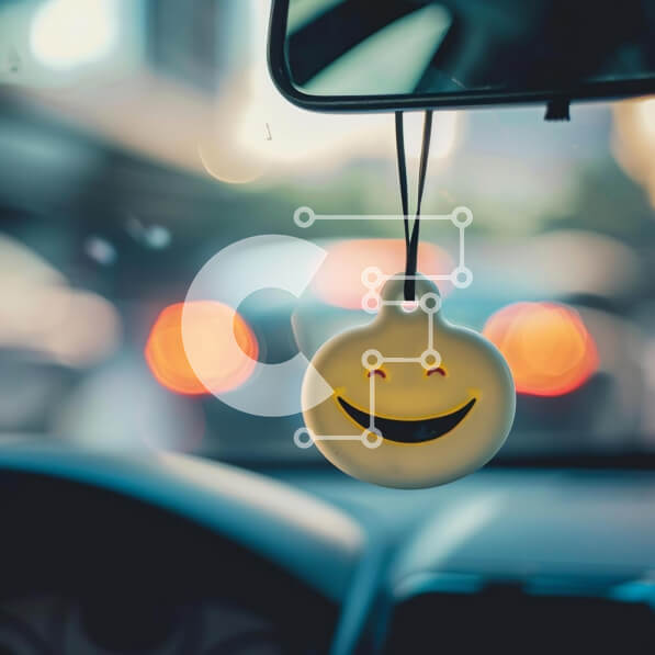 Intra Συλλεκτικό Ξύλινο Παζλ Plywood  4mm - Αποσμητικό αέρα Smiley Face που κρέμεται από το παράθυρο του αυτοκινήτου Σε Ξύλινο Κουτί - Διαστάσεις Puzzle: 10x10 cm – 25 κομμάτια