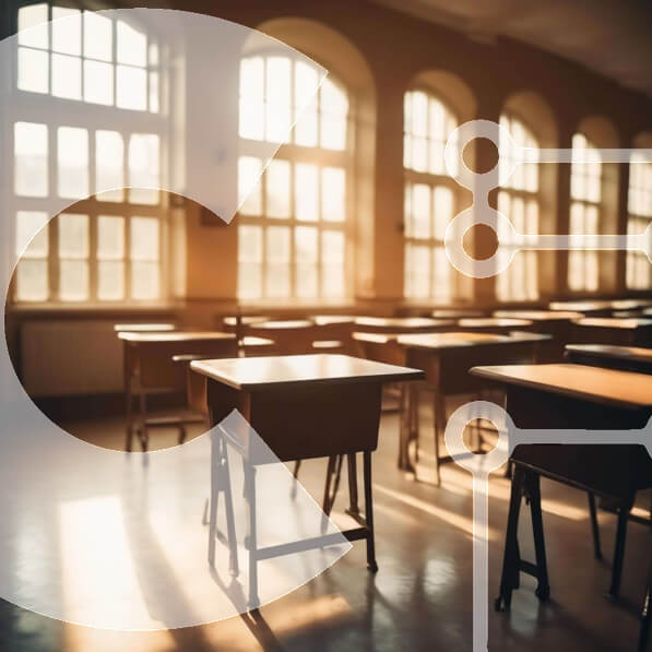 Intra Συλλεκτικό Ξύλινο Παζλ Plywood  4mm - Άδεια τάξη με γραφεία και ράφια Σε Ξύλινο Κουτί - Διαστάσεις Puzzle: 10x10 cm – 25 κομμάτια