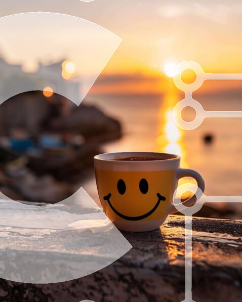 Intra Συλλεκτικό Ξύλινο Παζλ Plywood  4mm - Smiley-face Coffee Cup δίπλα στον ωκεανό στο ηλιοβασίλεμα Σε Ξύλινο Κουτί - Διαστάσεις Puzzle: 10x10 cm – 25 κομμάτια